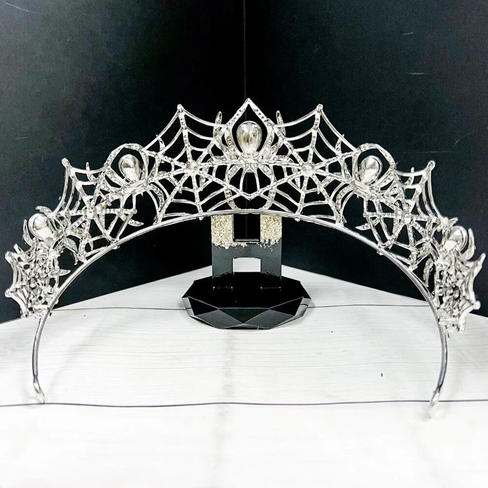 Halloween crown, Cosplay crown, silver spider crown, Gothic wedding headpiece